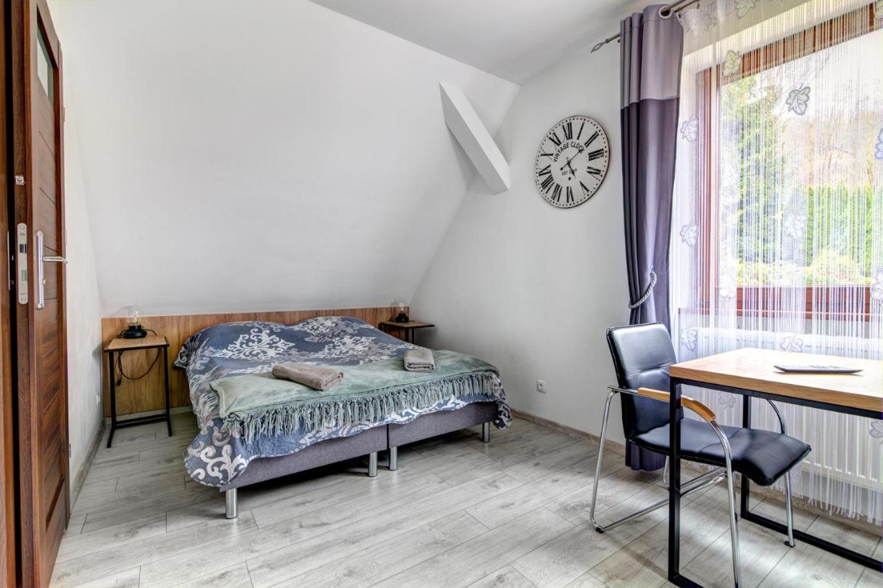 Willa Pod Zegarem - W Cenie Parking, Szybkie Wifi, Duzy Ogrod, Wiata Grilowa! Krynica Zdroj Rom bilde