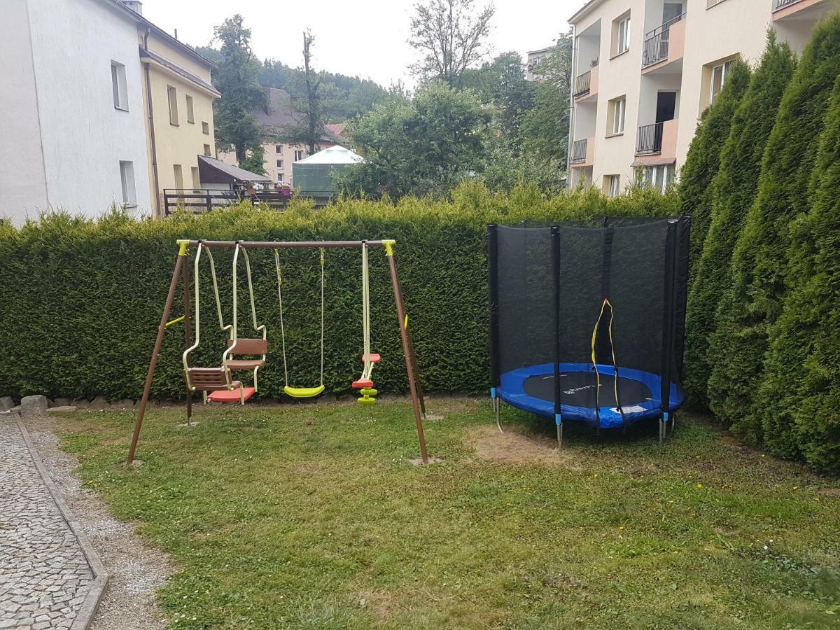 Willa Pod Zegarem - W Cenie Parking, Szybkie Wifi, Duzy Ogrod, Wiata Grilowa! Krynica Zdroj Eksteriør bilde